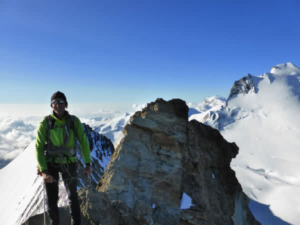 Un 4000 à Saas-Fee : le Nadelhorn ou l'Allalinhorn